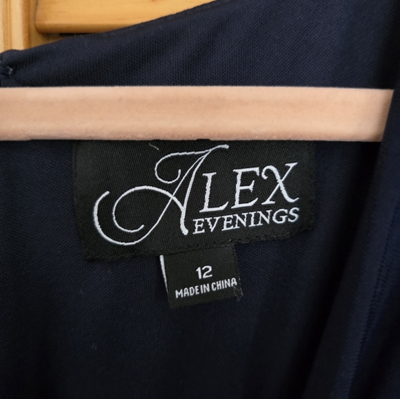 Navy evening dress - Picture 4 of 4